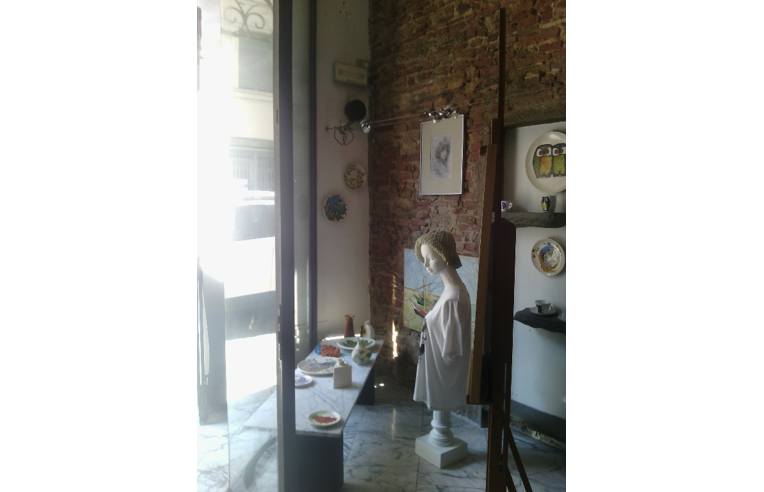 negozio in vendita a Pontedera