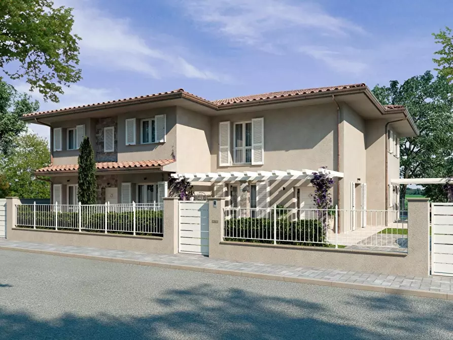 casa indipendente in vendita a Pontedera