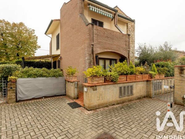 casa indipendente in vendita a Pontedera in zona La Borra