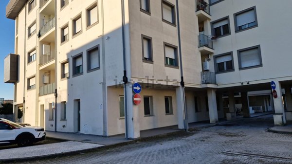 ufficio in vendita a Pontedera in zona La Bianca