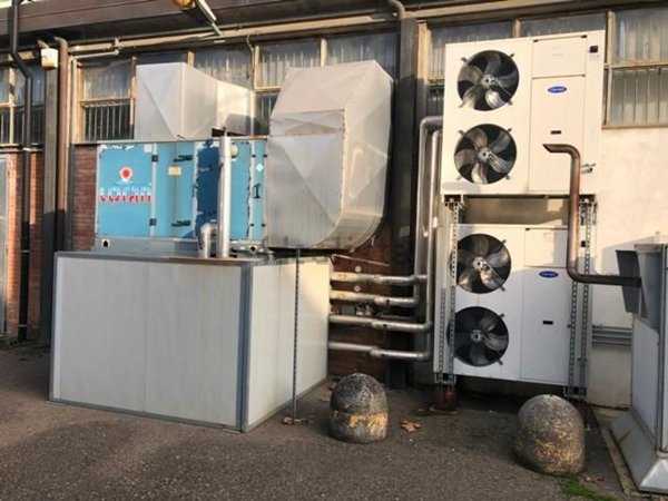 negozio in vendita a Pontedera