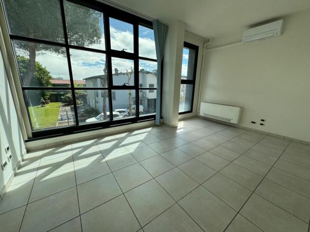 ufficio in vendita a Pontedera