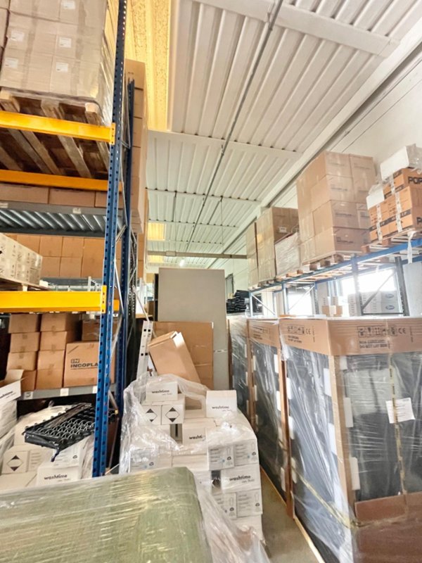 capannone in vendita a Pontedera