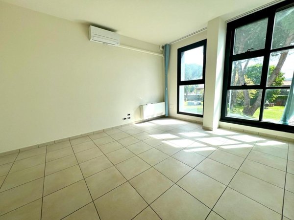 ufficio in vendita a Pontedera
