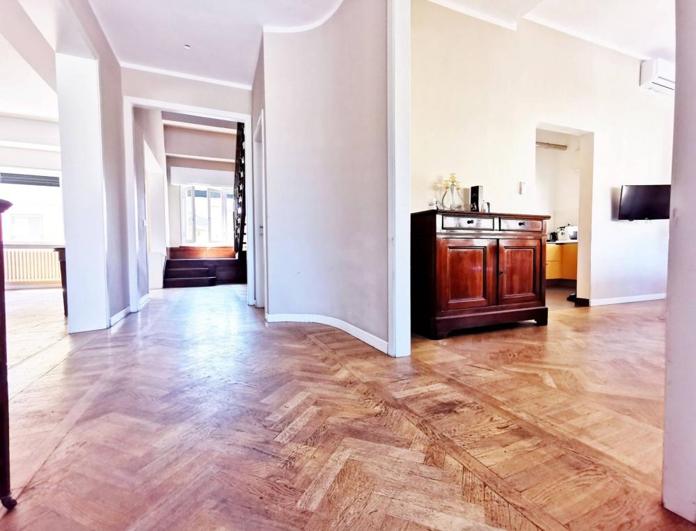 casa indipendente in vendita a Pontedera