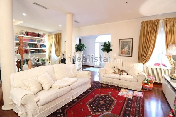 casa indipendente in vendita a Pontedera