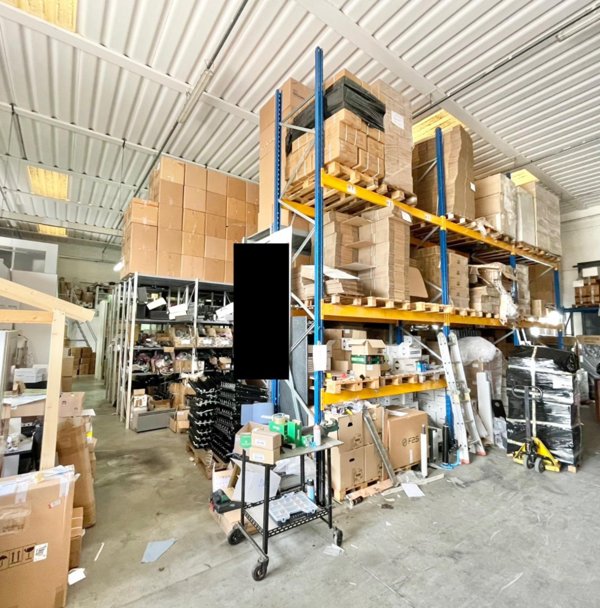 capannone in vendita a Pontedera