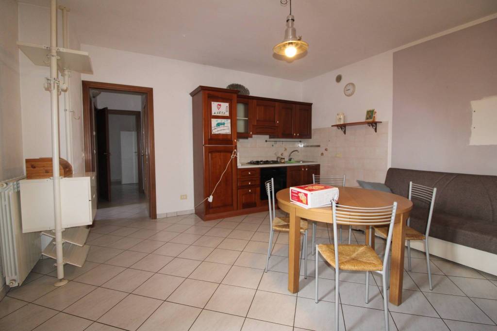 appartamento in vendita a Pontedera in zona Pardossi