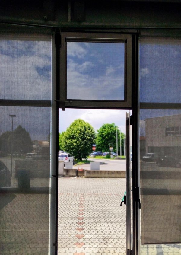 locale commerciale in vendita a Pontedera