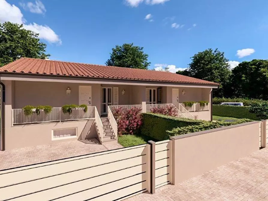 casa indipendente in vendita a Pontedera