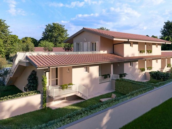 appartamento in vendita a Pontedera in zona Pietroconti