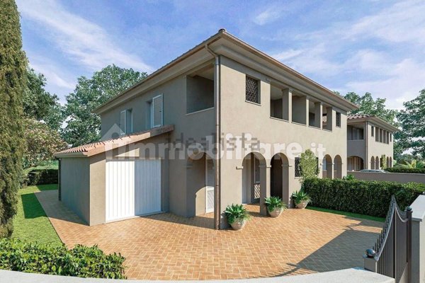 casa indipendente in vendita a Pontedera