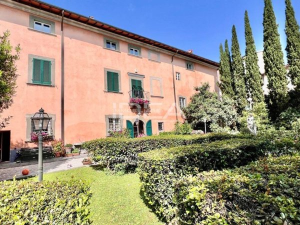 casa indipendente in vendita a Pontedera
