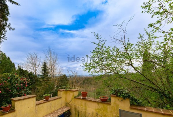 casa indipendente in vendita a Pontedera in zona Montecastello