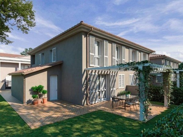 casa indipendente in vendita a Pontedera