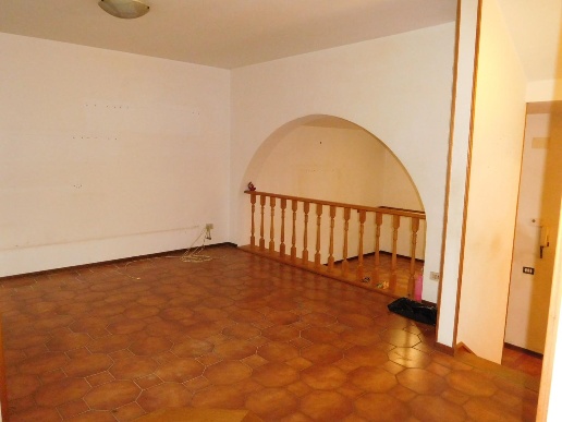 casa indipendente in vendita a Pontedera in zona I Fabbri