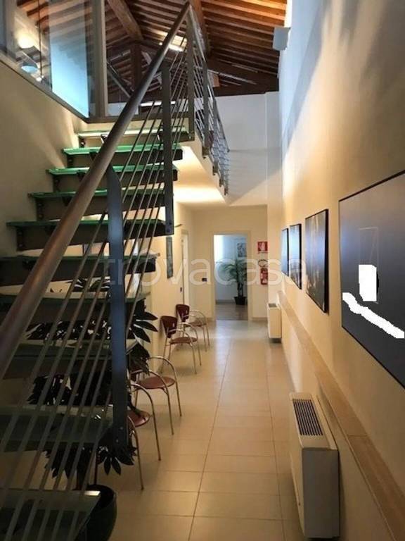 ufficio in vendita a Pontedera