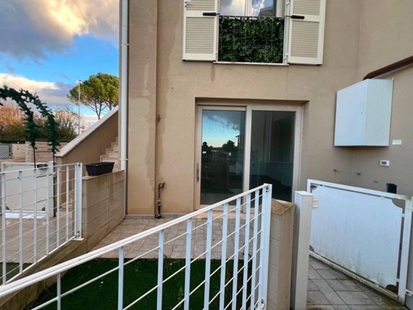 appartamento in vendita a Pontedera in zona Pardossi