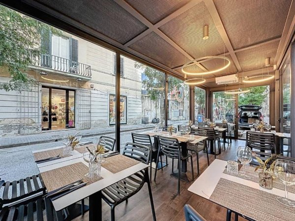 negozio in vendita a Pontedera