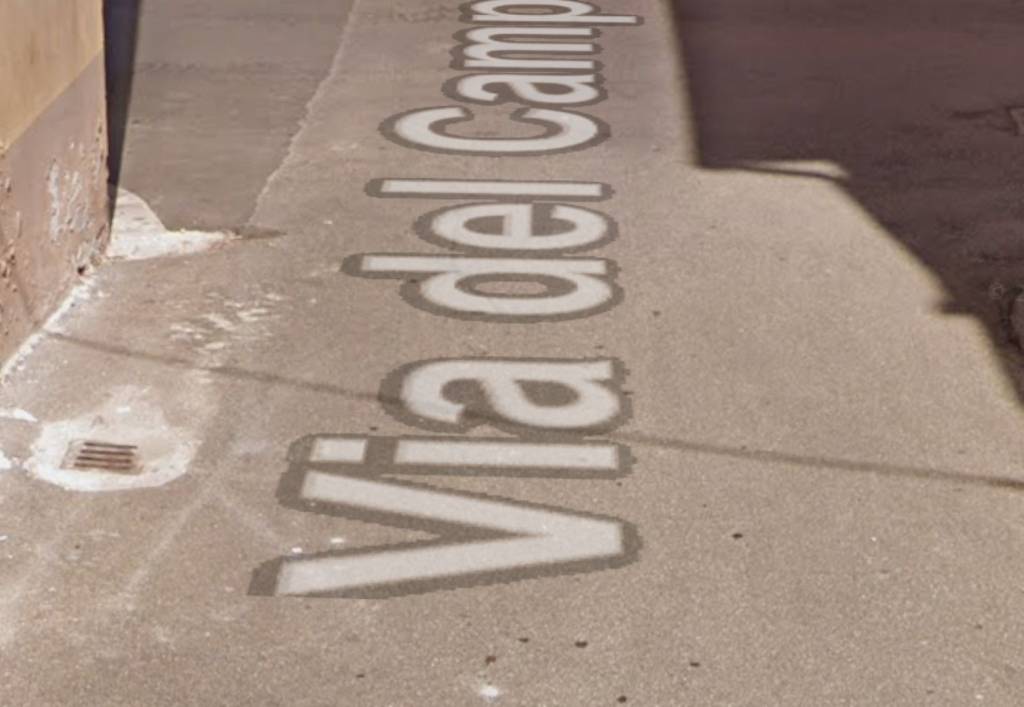 locale commerciale in vendita a Pontedera