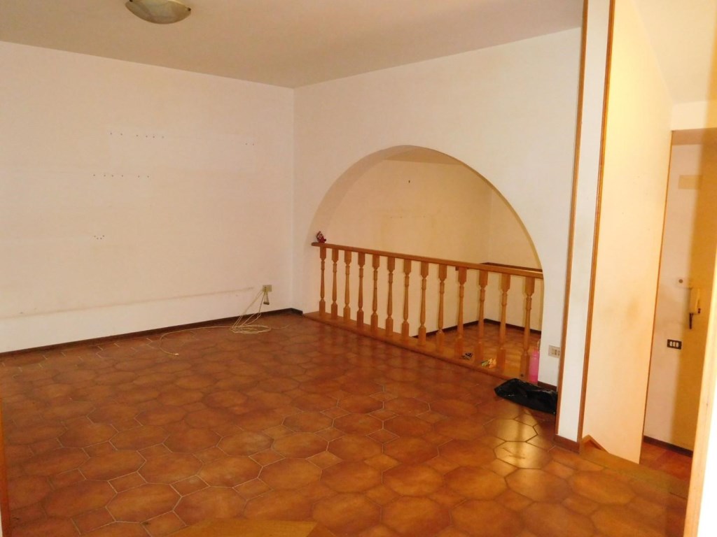 casa indipendente in vendita a Pontedera in zona I Fabbri