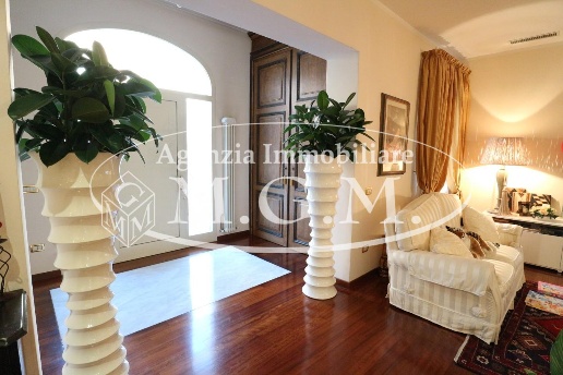 casa indipendente in vendita a Pontedera