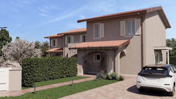 casa indipendente in vendita a Pontedera in zona Santa Lucia