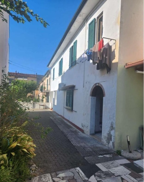 appartamento in vendita a Pontedera in zona La Rotta