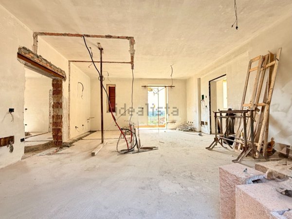 appartamento in vendita a Pontedera in zona I Fabbri