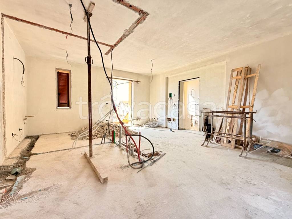 appartamento in vendita a Pontedera in zona I Fabbri