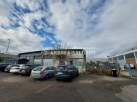 negozio in vendita a Pontedera