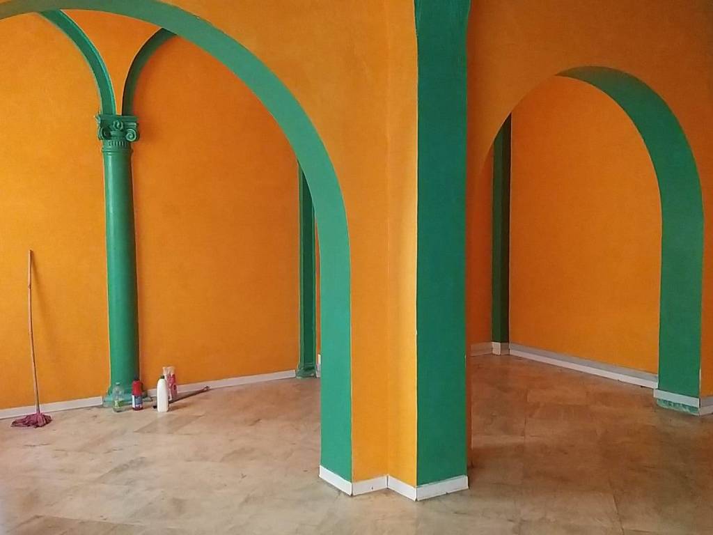 negozio in vendita a Pontedera