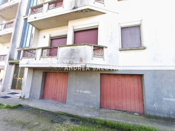 appartamento in vendita a Pontedera in zona Le Cantine