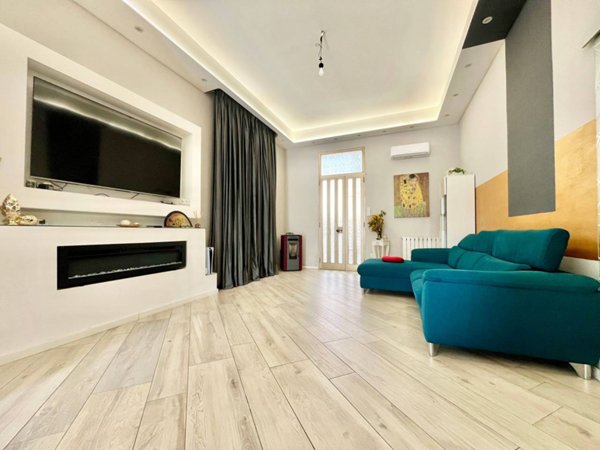 casa indipendente in vendita a Pontedera