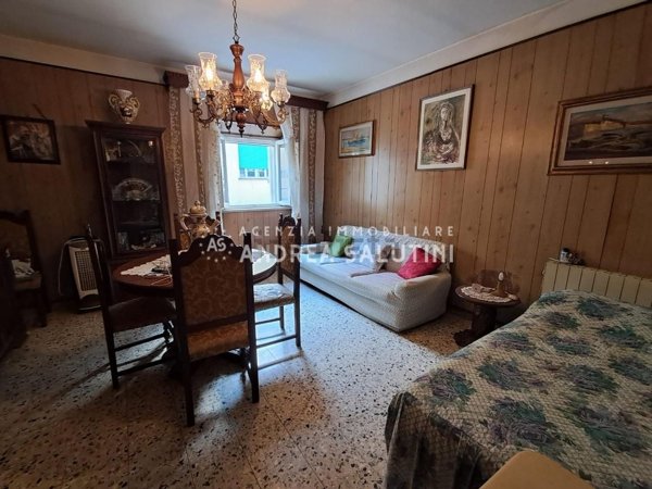 casa indipendente in vendita a Pontedera in zona Montecastello