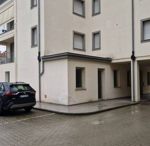 ufficio in vendita a Pontedera