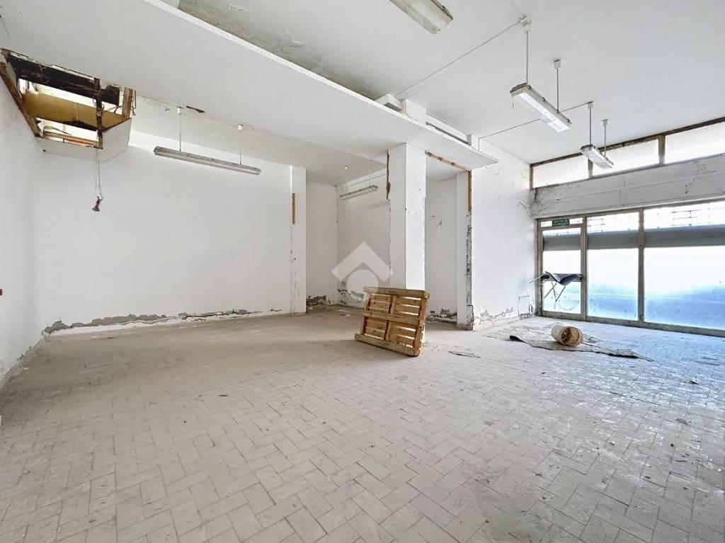 ufficio in vendita a Pontedera