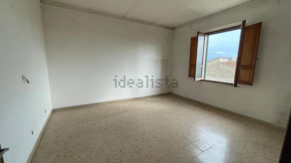 appartamento in vendita a Pontedera in zona Pietroconti