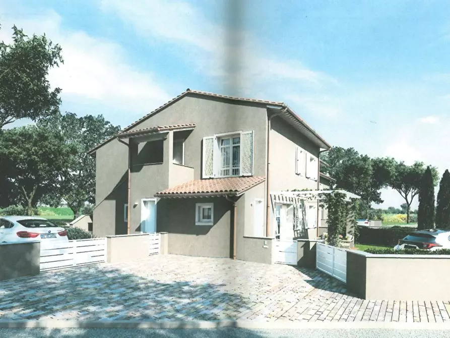 appartamento in vendita a Pontedera in zona Santa Lucia