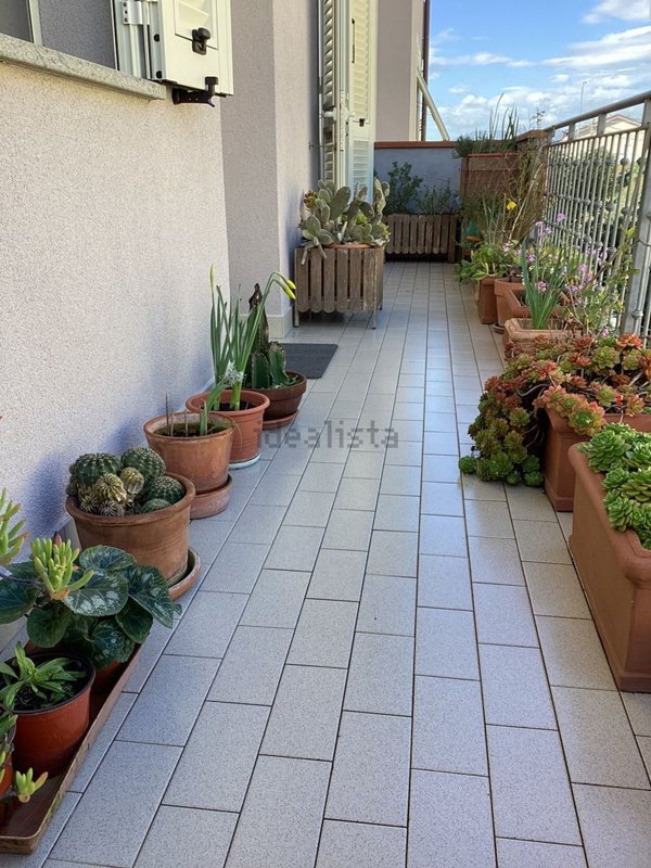 appartamento in vendita a Pontedera in zona I Fabbri