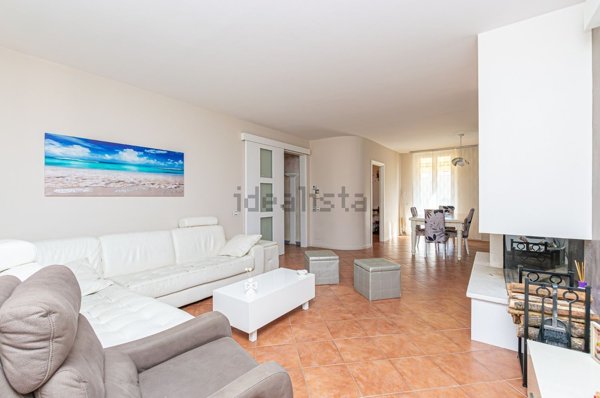 appartamento in vendita a Pontedera in zona Pietroconti