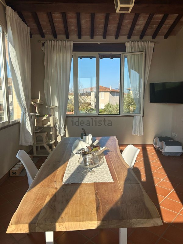 appartamento in vendita a Pontedera in zona Santa Lucia