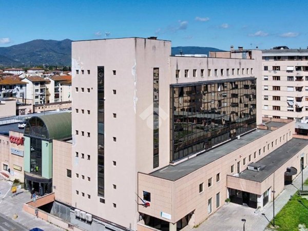 ufficio in vendita a Pontedera