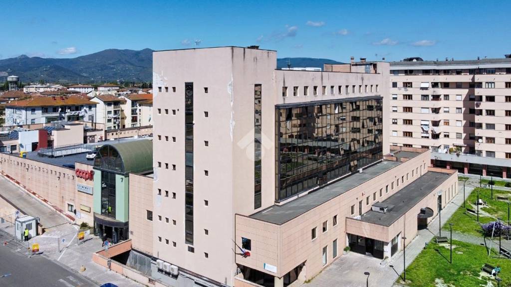 ufficio in vendita a Pontedera
