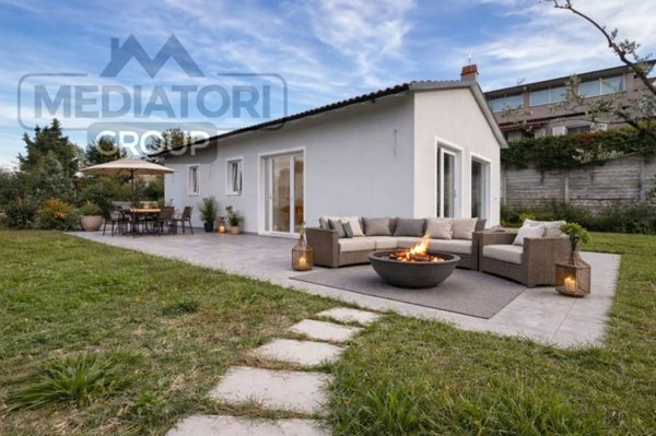 casa indipendente in vendita a Pontedera in zona La Rotta