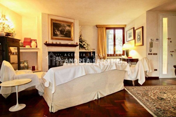 casa indipendente in vendita a Pontedera