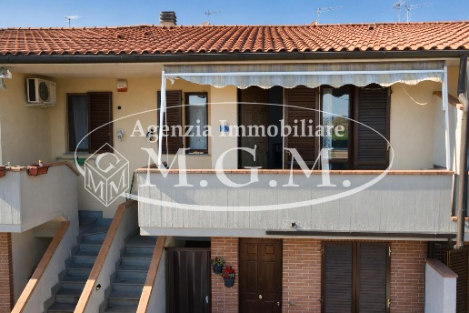 appartamento in vendita a Pontedera in zona Pardossi