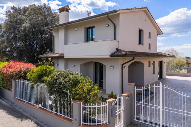 casa indipendente in vendita a Pontedera in zona Il Romito