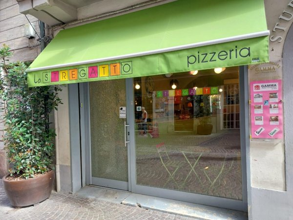 negozio in vendita a Pontedera