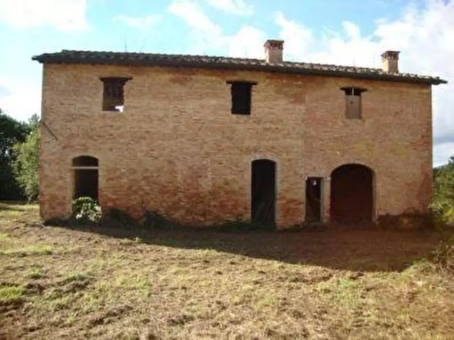 casa indipendente in vendita a Pontedera